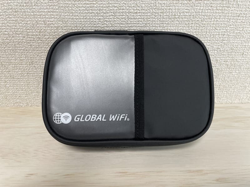 GLOBAL WiFiのポーチ